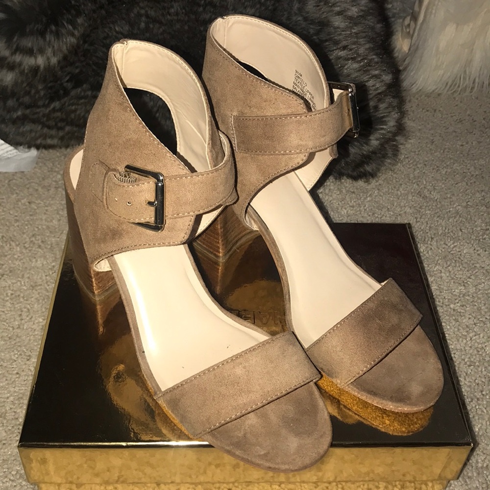 Nine West sandals!